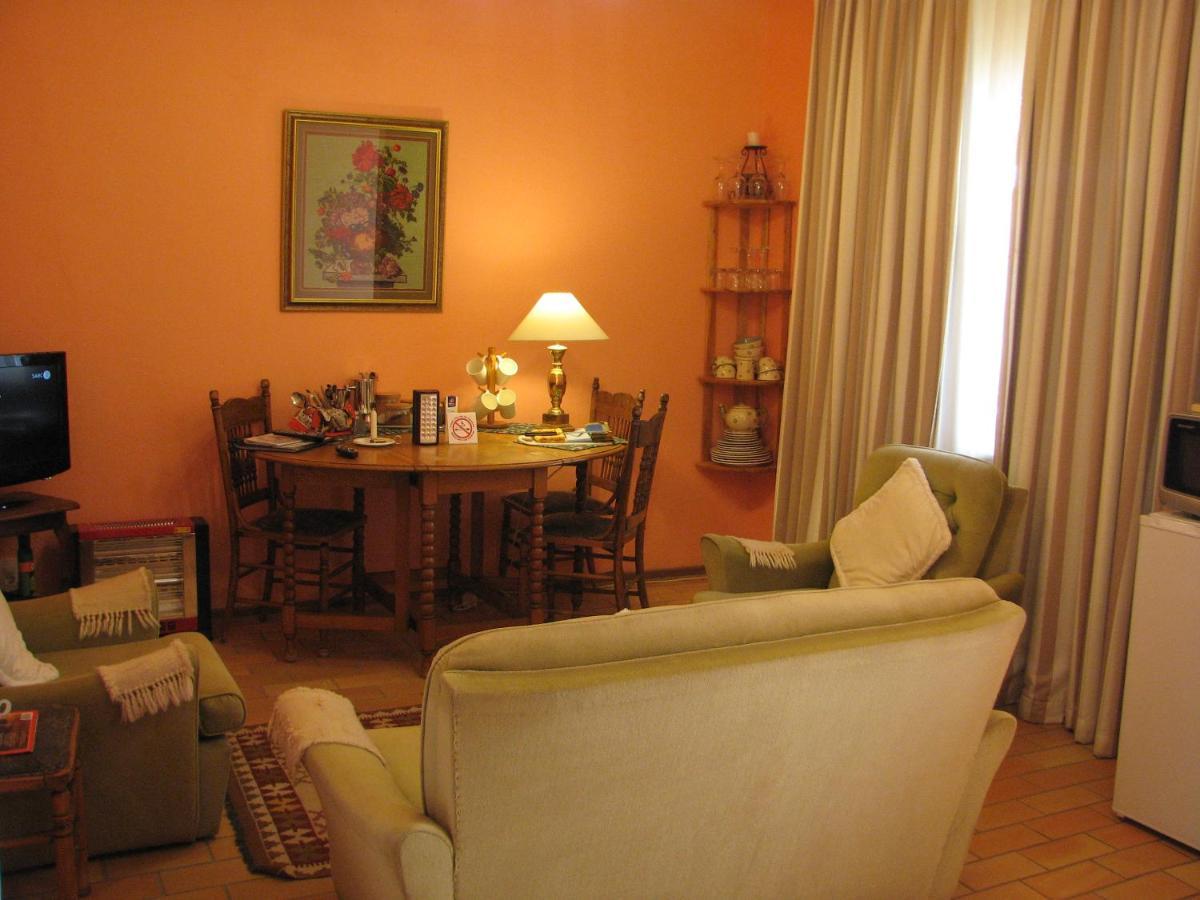 Toverberg Guest Houses Colesberg Extérieur photo